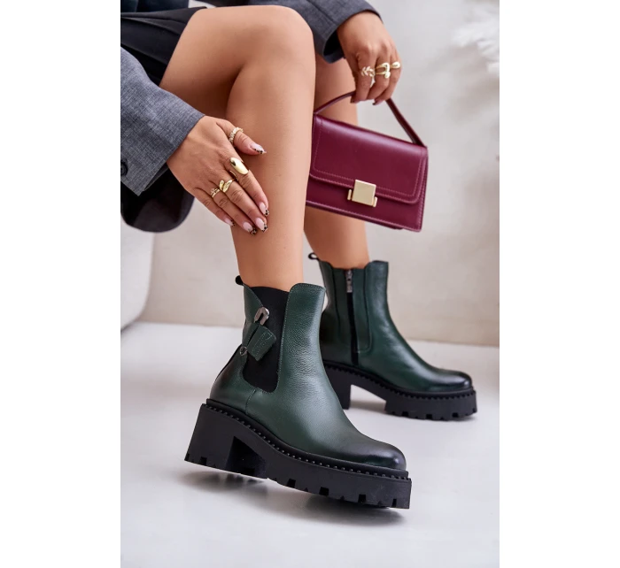 Zazoo 60490 Kožené Zateplené Boty S Dekorací Tmavězelené Zazoo 60490 Kožené Zateplené Boty S Dekorací Tmavězelené