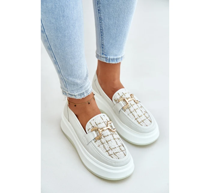 Kožené dámské mokasíny na platformě se zlatou ozdobou  model 21675562 - VINCEZA