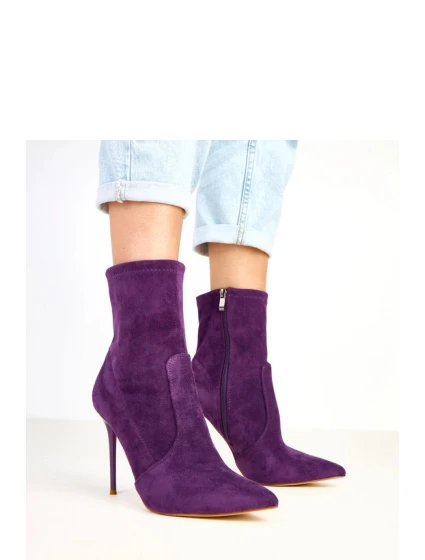 Boty na podpatku model 217903 Solea Boty na podpatku model 217903 Solea