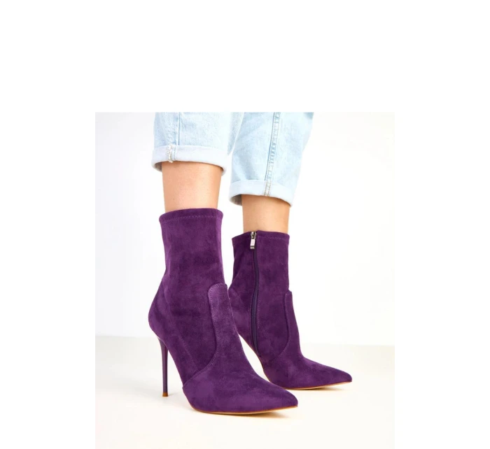 Boty na podpatku model 217903 Solea Boty na podpatku model 217903 Solea