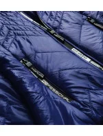 Tmavě modrá krátká dámská prošívaná bunda s kapucí (B9566) Tmavě modrá krátká dámská prošívaná bunda s kapucí (B9566)