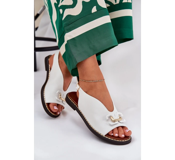 Sandály Na Ploché Podpatky S Dekorací Eko Kůže Bílé model 21685882 - Boto Sandály Na Ploché Podpatky S Dekorací Eko Kůže Bílé model 21685882 - Boto