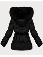 Černá zimní bunda s kapucí a s opaskem model 21479119 - J.STYLE Černá zimní bunda s kapucí a s opaskem model 21479119 - J.STYLE