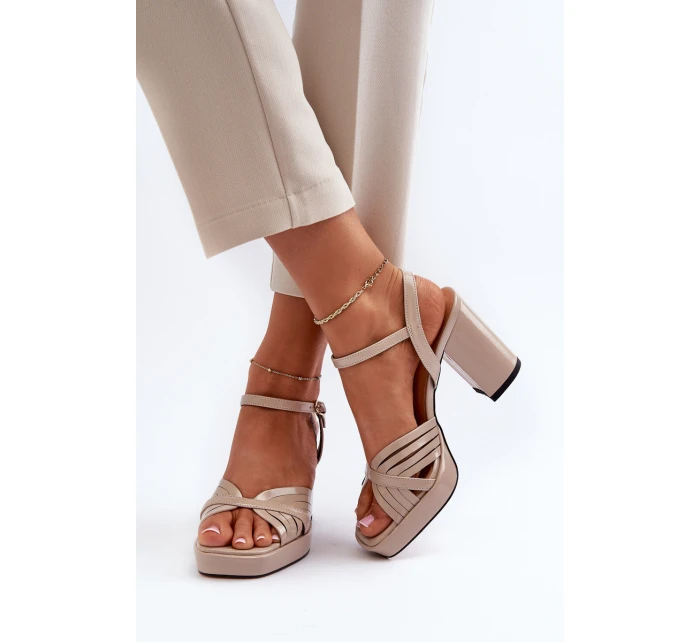 Lakové dámské sandály na podpatku béžové D&A MR38-668