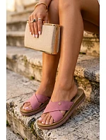 Kožené semišové dámské pantofle model 22120793 Růžové - Maciejka