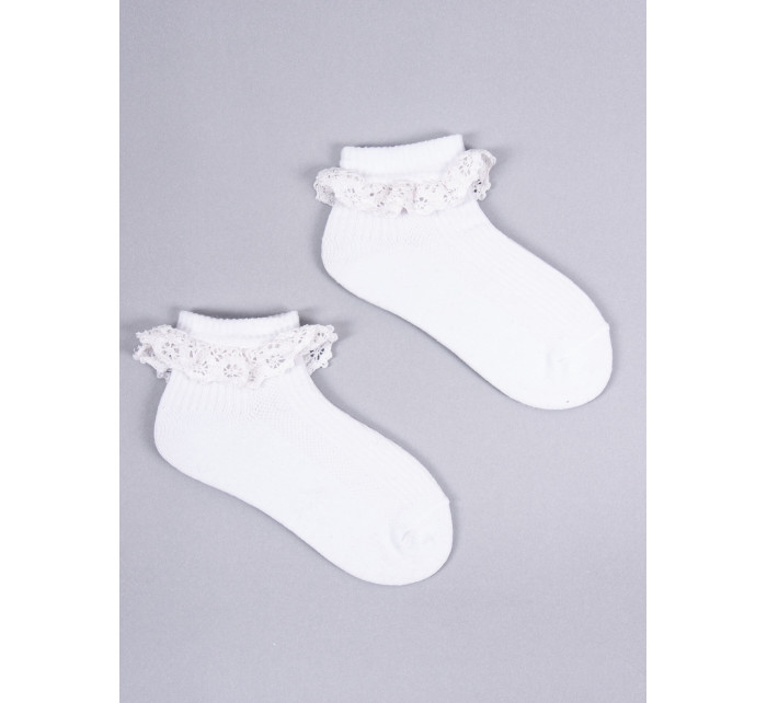 Bavlněné ponožky Yoclub Girls' Turn Cuff Ruffle 3-pack SKA-0122G-010J-001 White