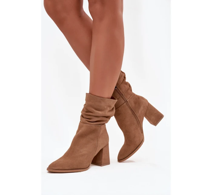 Kozačky z přírodního nubuku vyhřívané na podpatku s mačkáním Zazoo 4216 béžové