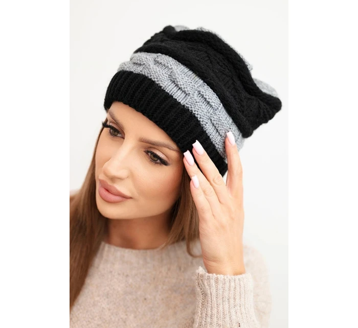 Dámská zimní čepice z vlny s dekorativním vzorem K446 šedá + černá