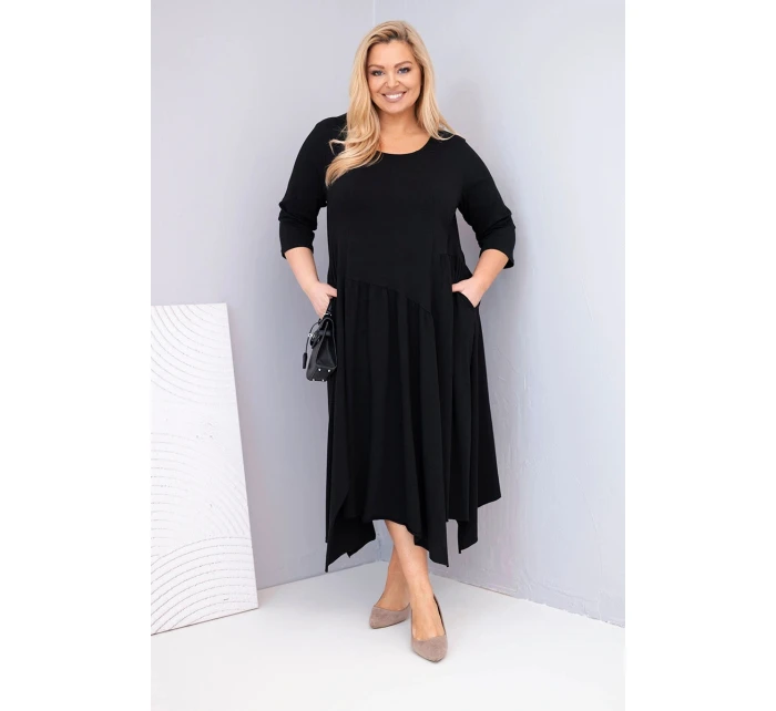Dámská bavlněná šaty Plus Size s asymetrickým spodním lemem černá