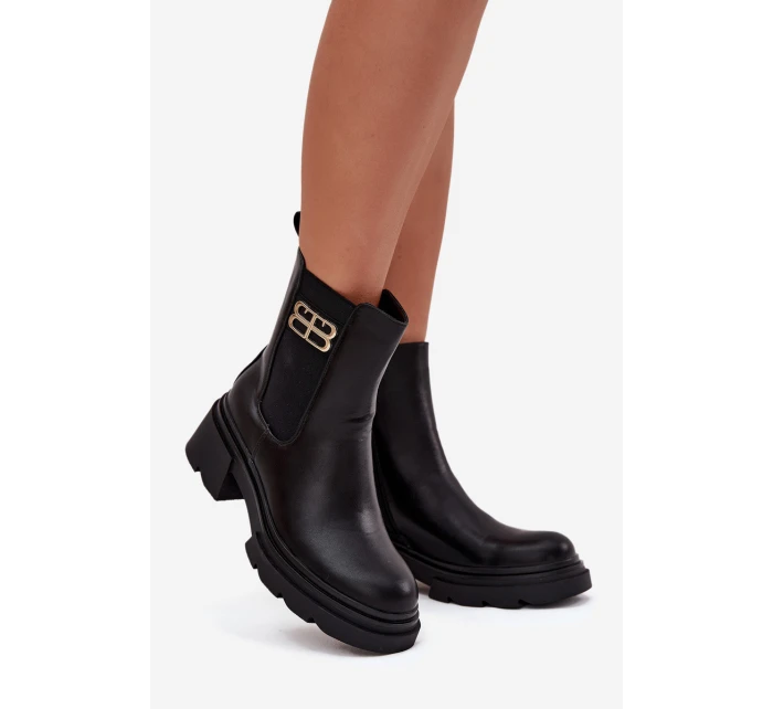 Dámské kotníkové boty se zlatým detailem zateplené černé model 21710118 - Boto