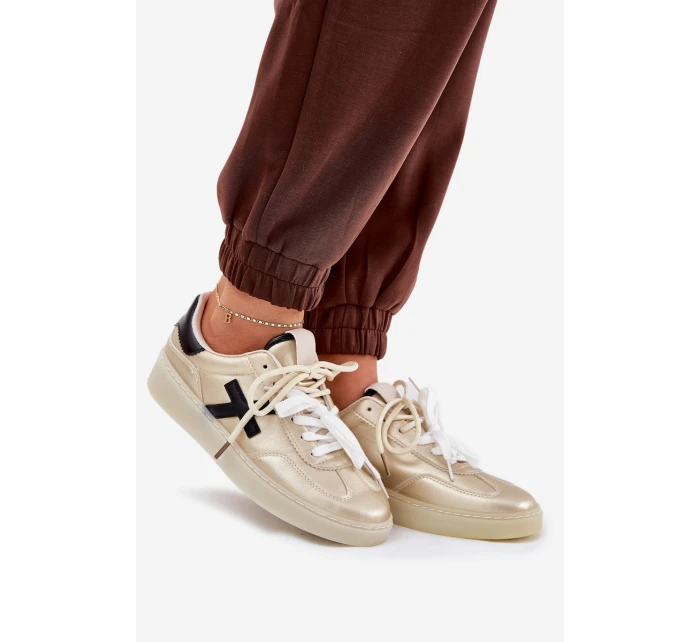 Nízké dámské sportovní boty zlaté model 21685903 - Boto Nízké dámské sportovní boty zlaté model 21685903 - Boto