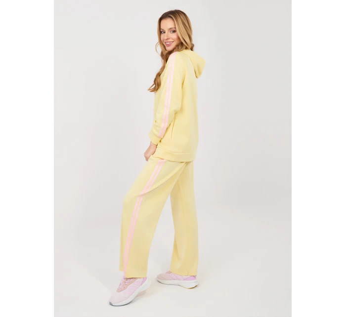 Sada IT KMPL 21782.91 světle žlutá Sada IT KMPL 21782.91 světle žlutá