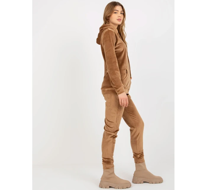 Souprava RV KMPL 6087 2.14 velbloudů