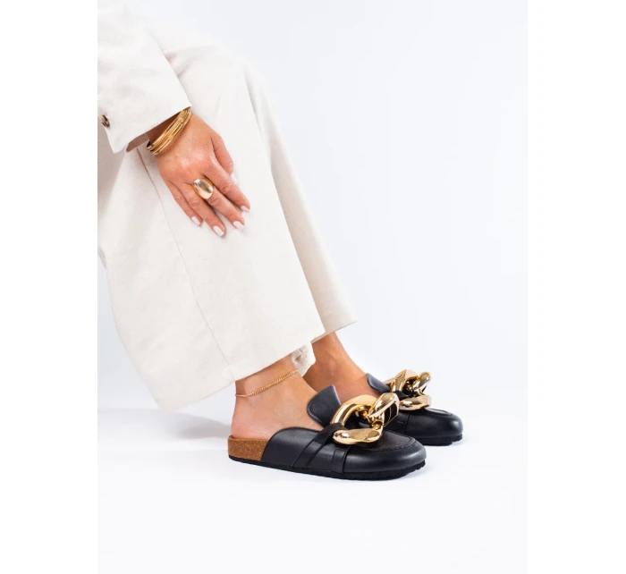 Praktické dámské  nazouváky černé bez podpatku