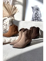 Nazouvací dámské kovbojky z přírodního semiše camel model 21713728 - Boto Nazouvací dámské kovbojky z přírodního semiše camel model 21713728 - Boto