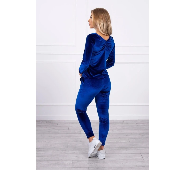 Velurová souprava s řasením na zadní straně chrpově modrá