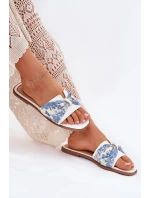 Dámské Pantofle Na Plochém Podpatku S Mašlí Bílé model 21702412 - Boto Dámské Pantofle Na Plochém Podpatku S Mašlí Bílé model 21702412 - Boto