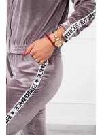 Velurová souprava s ozdobnými model 21752924 šedá - K-Fashion Velurová souprava s ozdobnými model 21752924 šedá - K-Fashion