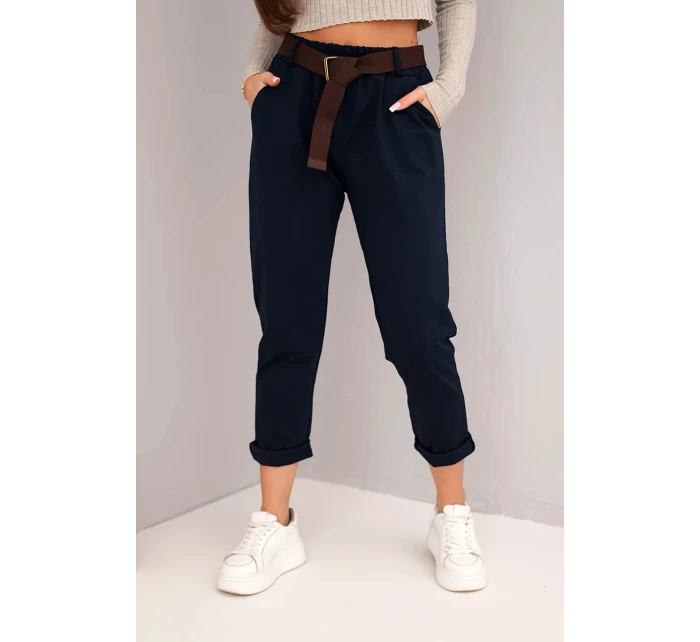 Dámské kalhoty bavlněné s páskem a ohrnutým nohavicemi model 21890018 - K-Fashion Dámské kalhoty bavlněné s páskem a ohrnutým nohavicemi model 21890018 - K-Fashion