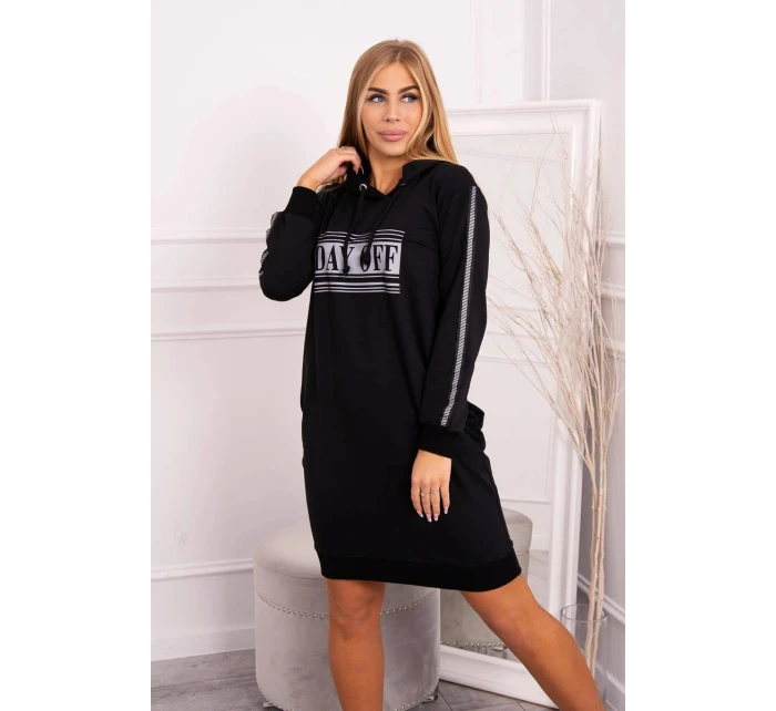 Šaty s model 21752932 potiskem černé - K-Fashion