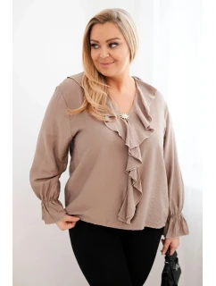 Dámská viskózová blůza Plus Size s volánem a ozdobnou broží fango