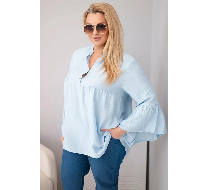 Dámská viskózová halenka Plus Size s model 22043148 rukávem a výstřihem do V modrá - K-Fashion