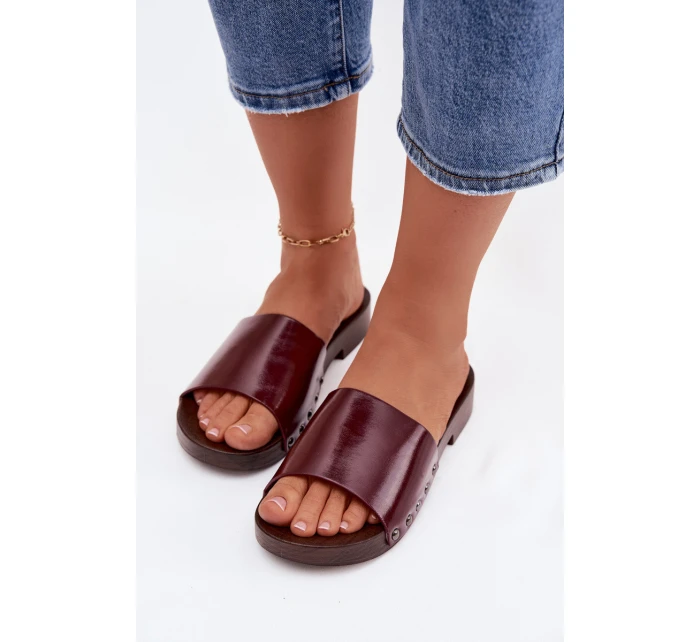 Dámské pantofle s přezkami na nízkém podpatku bordó Brinalle