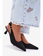 Materiálové sandály na podpatku černé Delessa