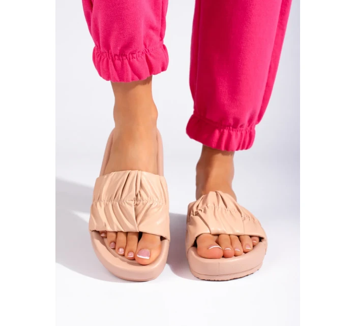 Módní hnědé dámské nazouváky bez podpatku Módní hnědé dámské nazouváky bez podpatku