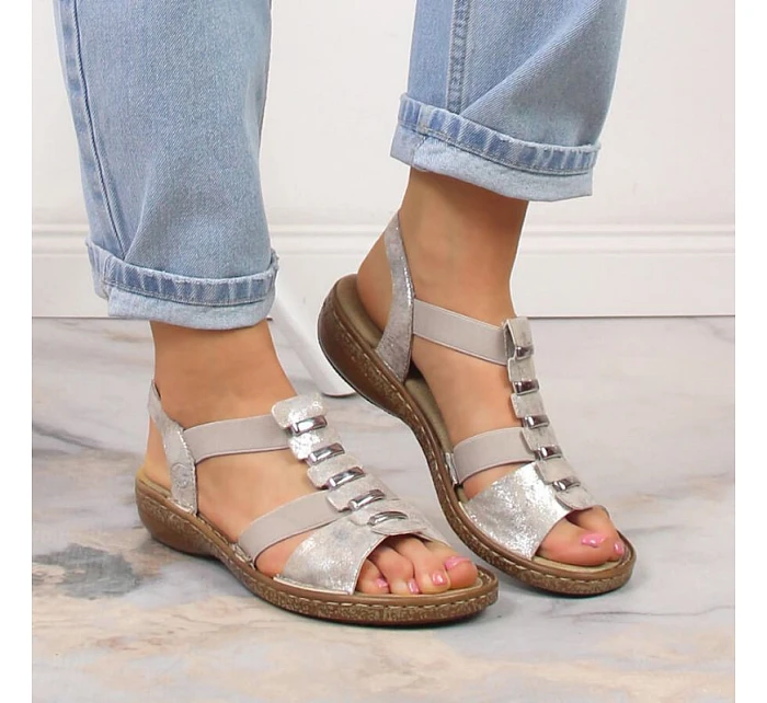 Dámské pohodlné nazouvací sandály model 22050522 - Rieker Dámské pohodlné nazouvací sandály model 22050522 - Rieker