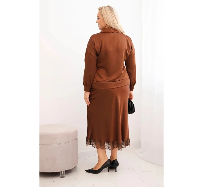 Dámský komplet Plus Size se saténovým leskem a krajkou camelový Dámský komplet Plus Size se saténovým leskem a krajkou camelový