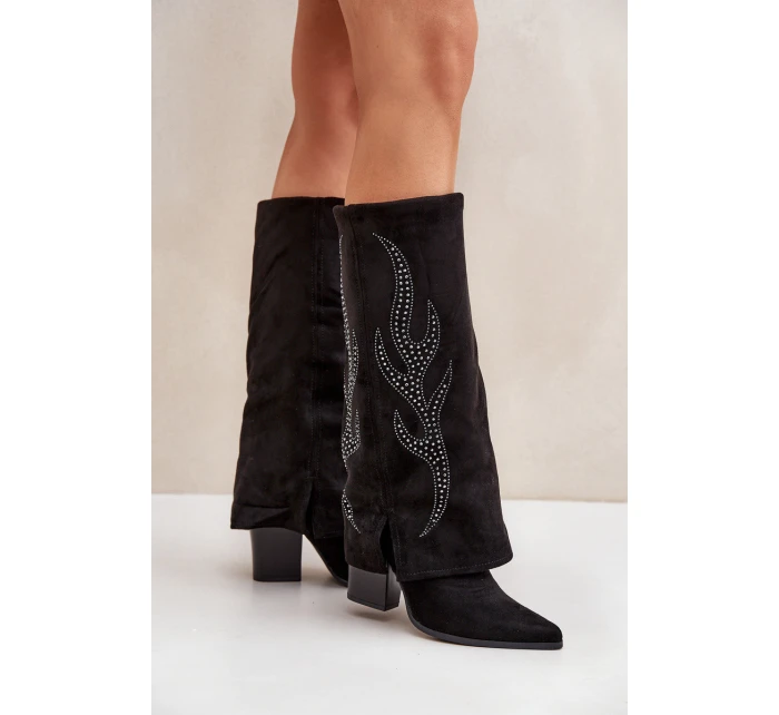 Zdobené kozačky s ohrnutým svrškem na podpatku černé model 21681562 - Boto