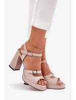 Dámské Kožené Sandály Na Podpatku model 21695156 Béžové - VINCEZA