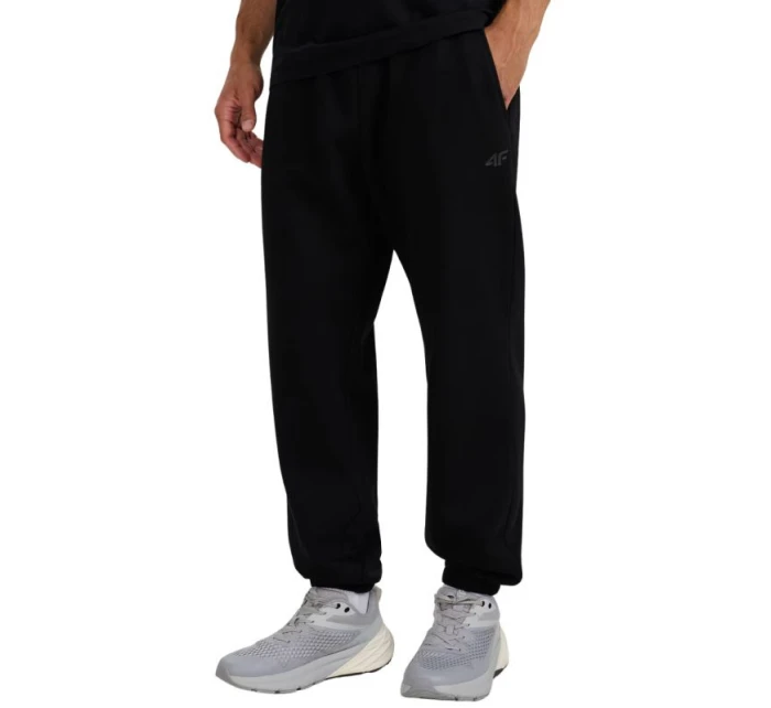 Pánské kalhoty 4F CAS M1140 tmavě černé 4FWMM00TTROM1140 20S Pánské kalhoty 4F CAS M1140 tmavě černé 4FWMM00TTROM1140 20S