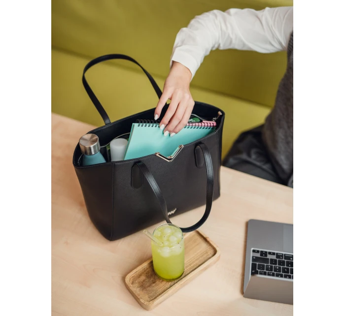 Velká kabelka VUCH Eirene Black Velká kabelka VUCH Eirene Black