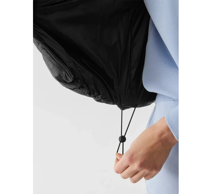 Dámská péřová vesta s výplní ze syntetického peří 4F 