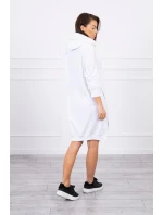 Šaty s kapucí a delšími zády bílé Šaty s kapucí a delšími zády bílé