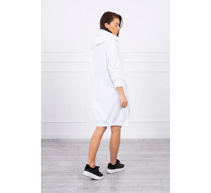 Šaty s kapucí a delšími zády bílé Šaty s kapucí a delšími zády bílé