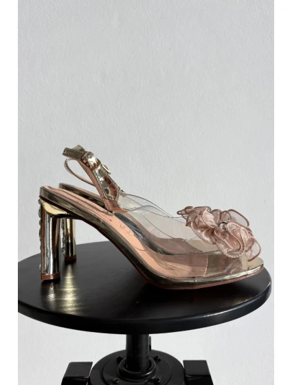 Sandály na podpatku  model 225149 Step in style