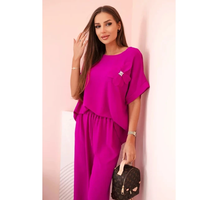 Dámský komplet z viskózy s ozdobným květem a širokými kalhotami - tmavě fialový