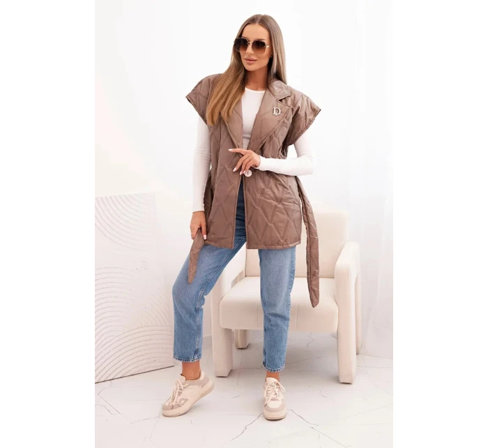 Dámská prošívaná vesta s páskem a širokým límcem fango