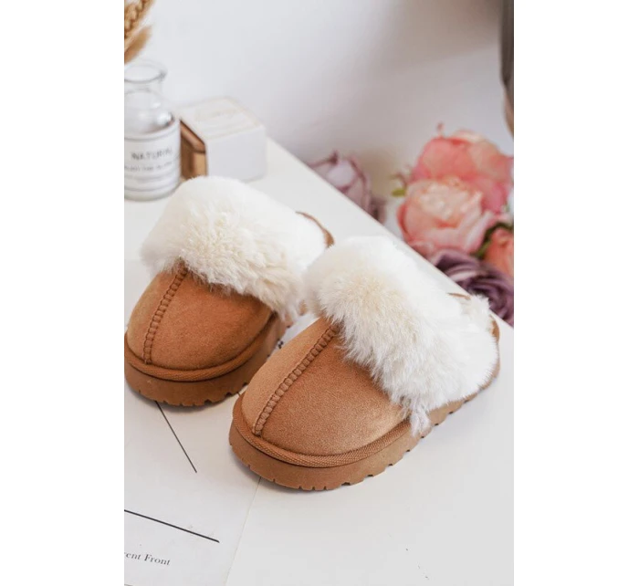Dětské pantofle s kožešinou model 21639728 - Boto