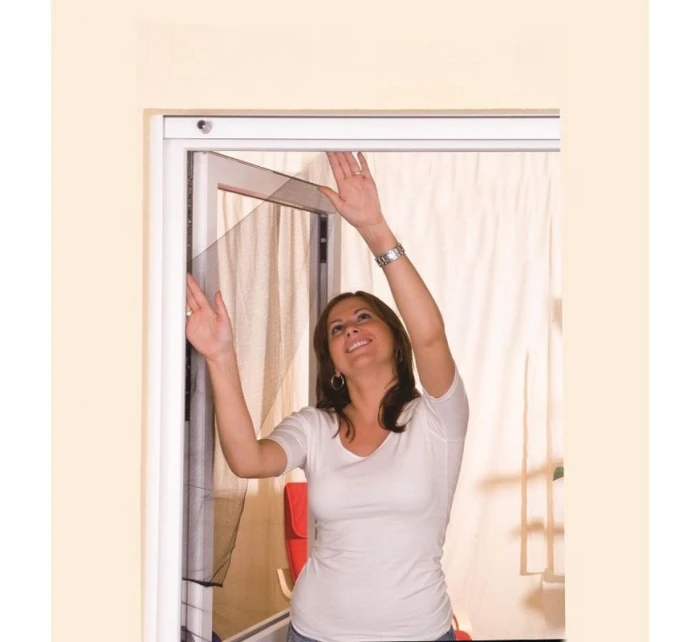 MOSKYTIÉRA DO OKNA 150X180 BÍLÝ POLYESTER + PÁSEK NA SUCHÝ ZIP