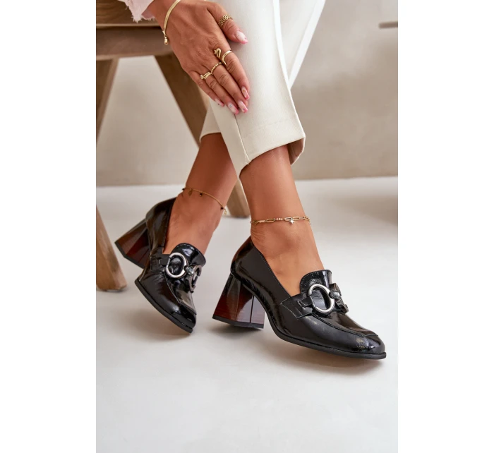 Kožené lodičky s ozdobou černé Laura Messi 2845