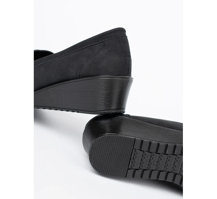 Originální dámské  polobotky černé na klínku