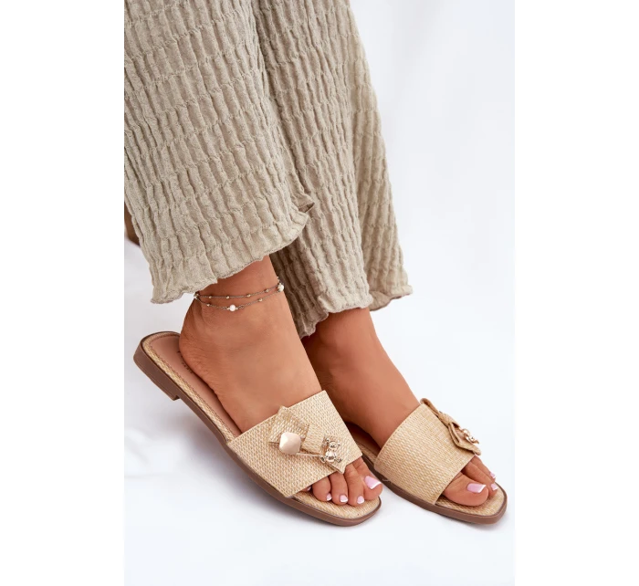 Dámské Pantofle Na Plochém Podpatku S Mašlí Béžové Sallariela Dámské Pantofle Na Plochém Podpatku S Mašlí Béžové Sallariela