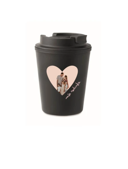 Personalizovaný cestovní termohrnek s výřezem fotky na podkladu