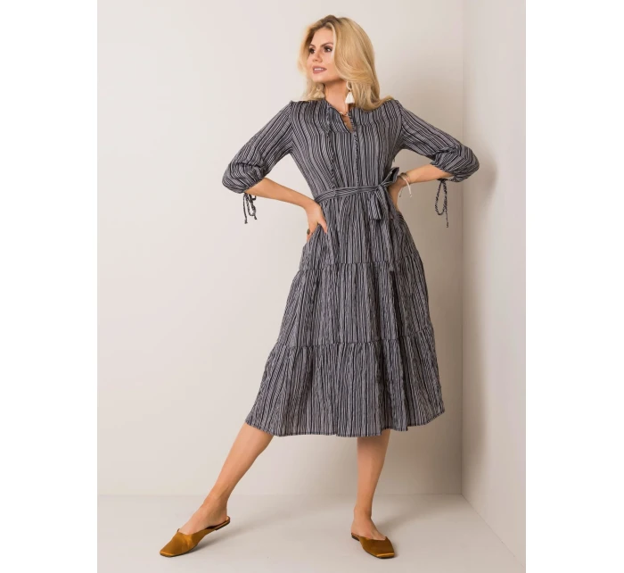 Šaty LK SK model 14830521 šedá černá - FPrice