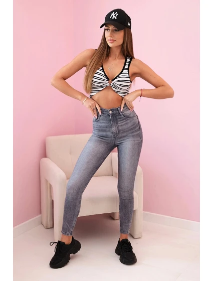 Top dámský pruhovaný s ozdobným zlatým detailem a hlubokým výstřihem černá Top dámský pruhovaný s ozdobným zlatým detailem a hlubokým výstřihem černá