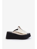 model 21646400 Dámské žabky na masivní platformě se zipem zlaté - Zazoo